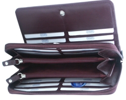 Leatherbay 50111 Genuine Leather Burgundy Zip Wallet